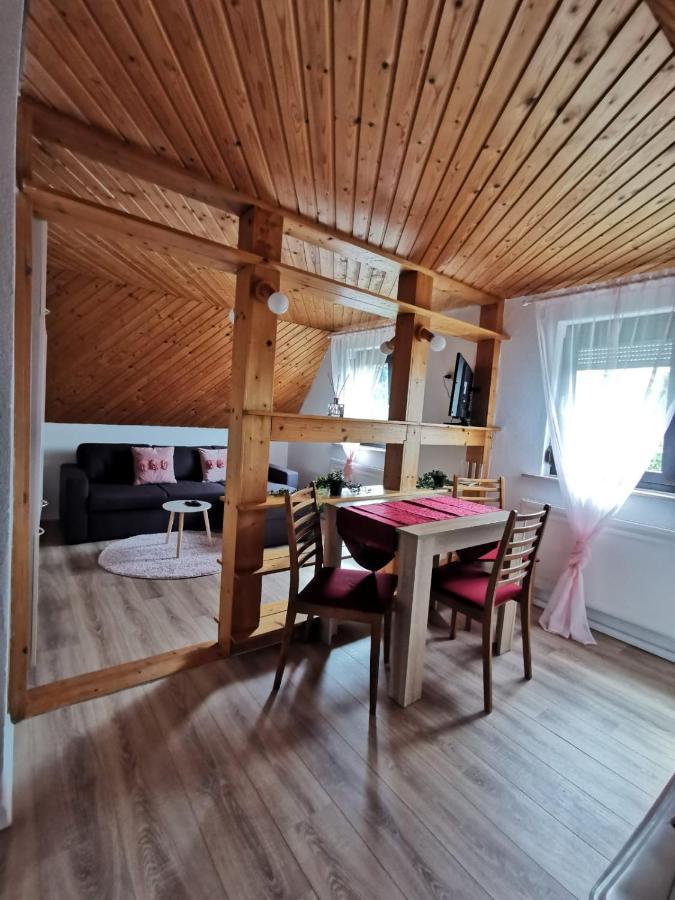 Apartamento La Casa Suciu Forchtenberg Exterior foto
